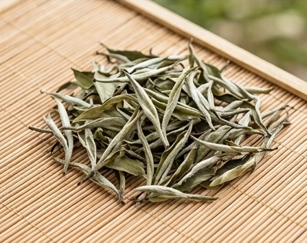 Шен Пуэр и Белый чай в качестве премиального подарка