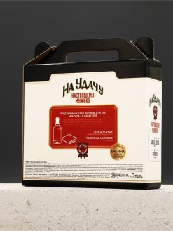 Подарочный набор «На удачу», гель для душа во флаконе виски 250 мл и полотенце