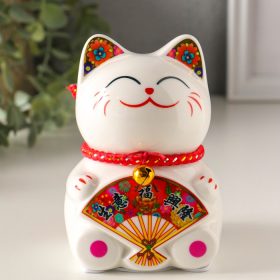 Копилка для денег «Кот Манэки-нэко с веером», керамика, 7.8×7.5×12.5 см