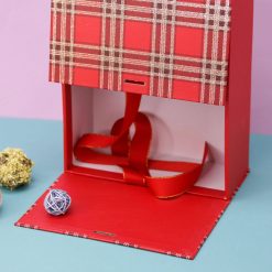 Подарочная коробка "Красный бантик", 18,5*13*7