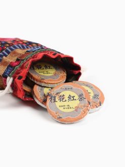 - Китайский чёрный чай, с османтусом, 100 г