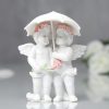 Фигурка «Ангелочки под зонтиком в розовых веночках», 8.5×6.7×6.5 см